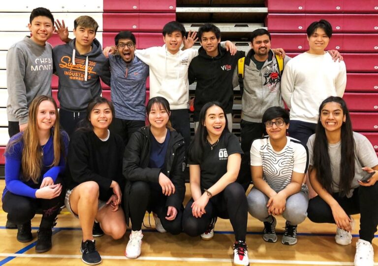 An Alumni: A Platform that Reshapes UK University Admissions with Personalized Counseling & Alumni Expertise