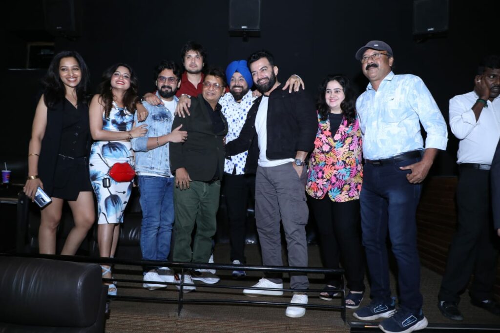 Tapan Acharya Dazzles as Actor and Co-Producer in Marathi Film Dil Dosti Deewangi, Gracing Over 100 Screens and Winning Hearts