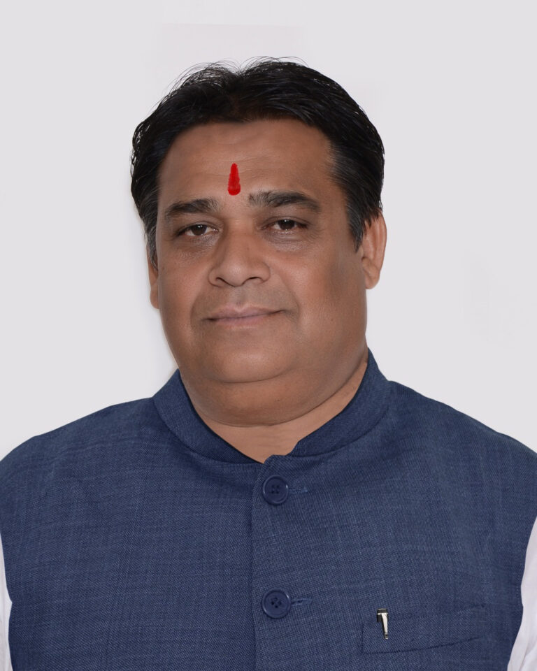 Renowned and Trusted – Pandit Prakash Joshi, Ahmedabad’s Famous Astrologer, Reveals the Path to Success