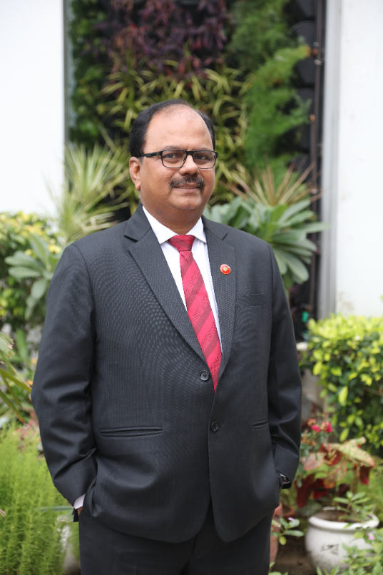 ES Ranganathan Explores Ethanol as a Viable Alternative to Electric Cars in India; Cites Pros, Cons, and Potential