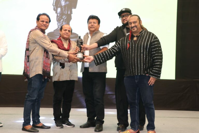 Producer Dharmesh Pandit honoured for his Hindi film