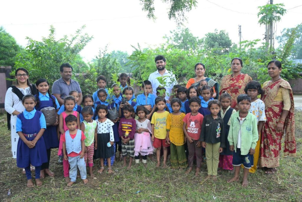 Guarented Team Partners with Underprivileged Children to Plant 500 Mahogany Trees
