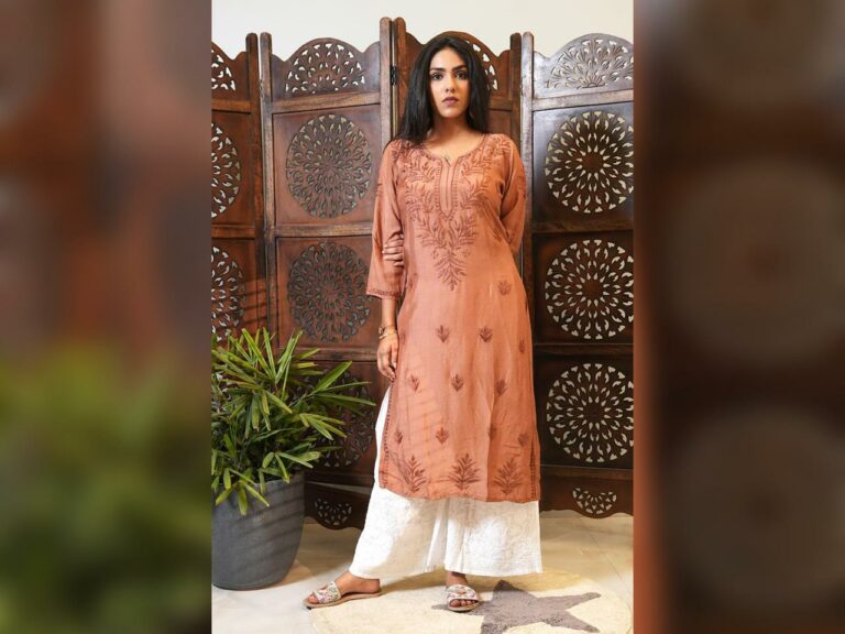 Viharrni Revives Lucknow’s Legacy of Chikankari Embroidery