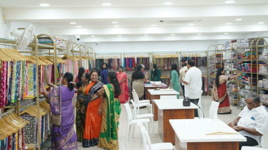 Remina Expresses Gratitude for Hyderabad’s Warm Welcome and Overwhelming Response to New Outlet