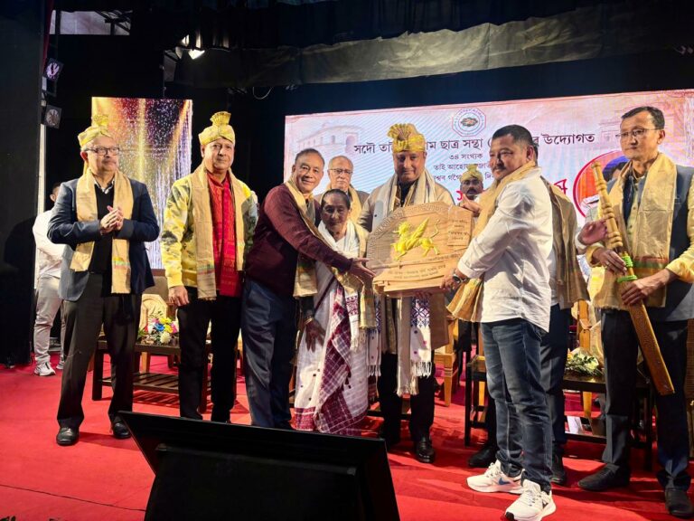 STF Chief Parthasarathi Mahanta Honored with ‘Sahosi’ Gallantry Award by All Tai Ahom Students’ Union