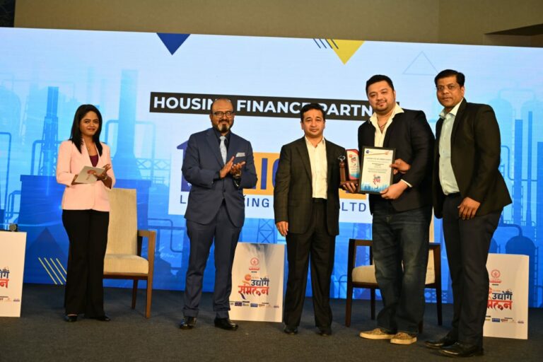 Arjun Kandhari Honored with Udyog Ratna Award for Excellence in Youth Leadership
