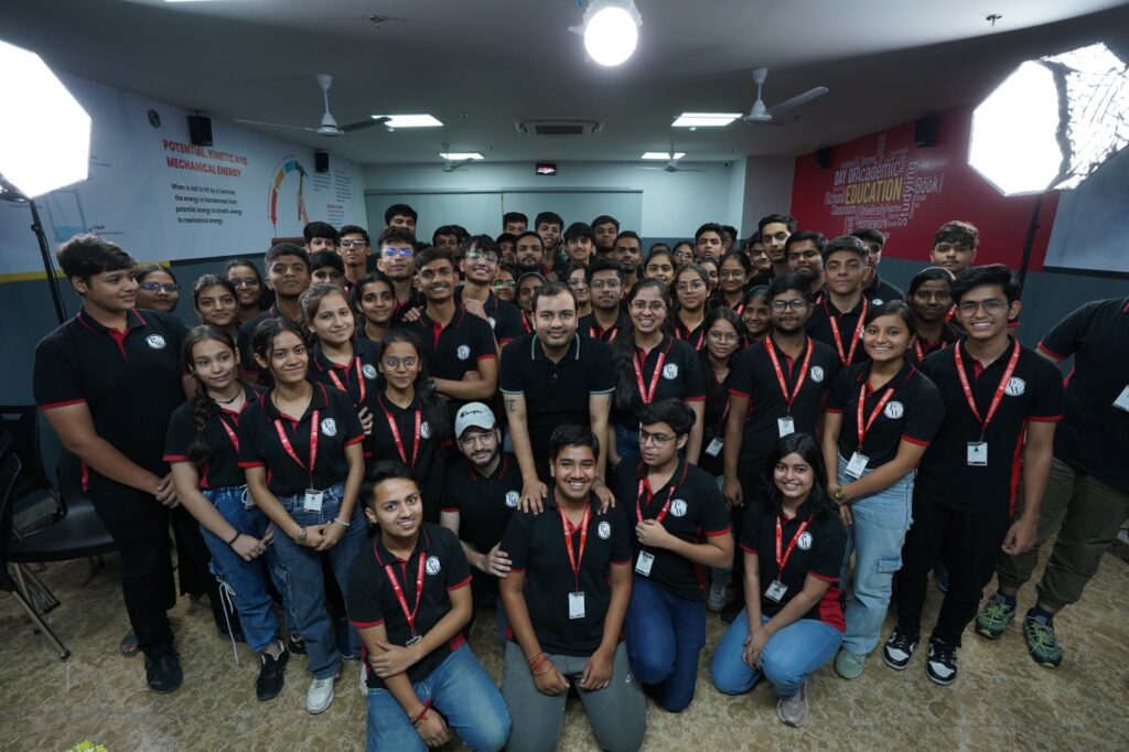 Over 1359 PhysicsWallah (PW) Students score 99 percentile in JEE Main, including 4 State toppers with 100 percentile from Gujarat