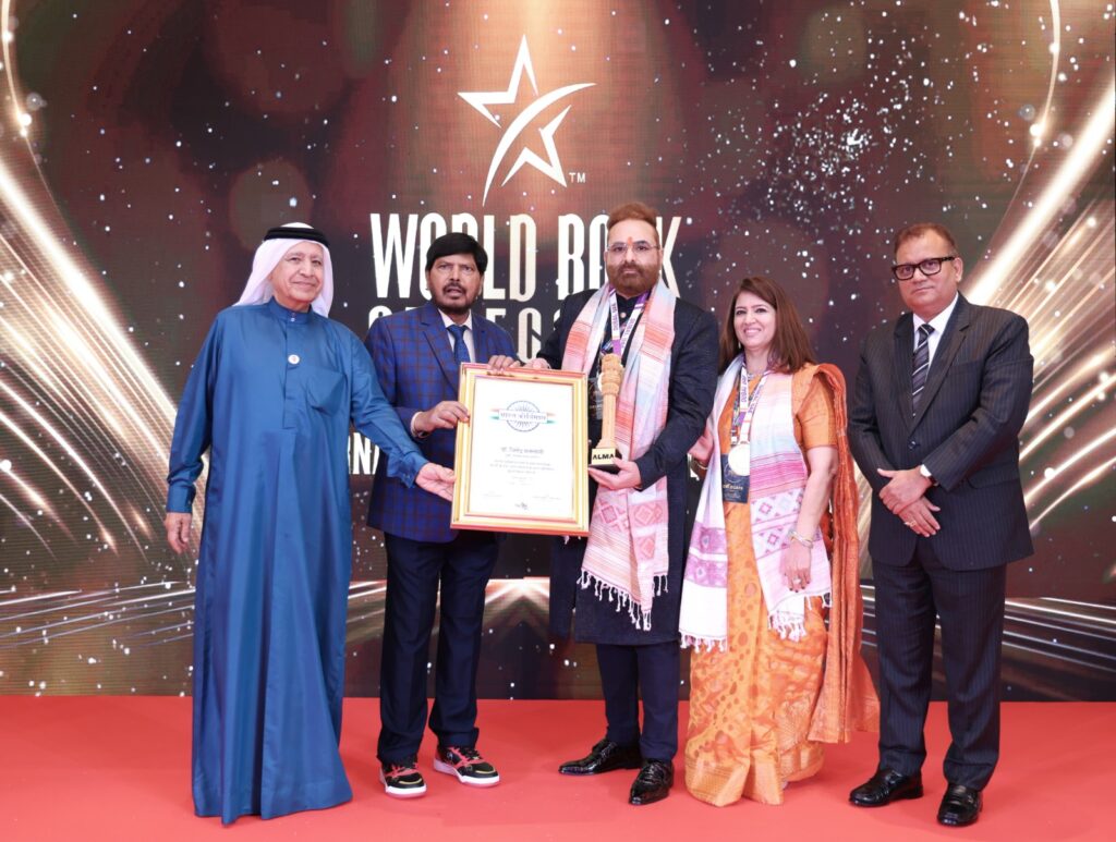 JM Global Group Chairman Dr Jitendra Matlani honoured with Bharat Kirtiman Award in Dubai