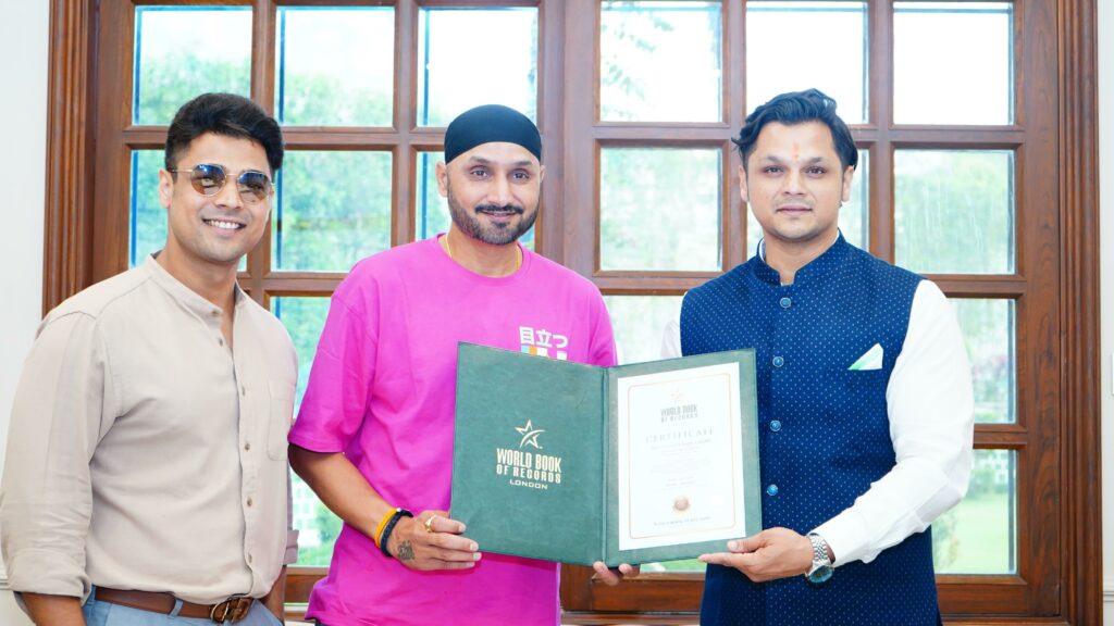 Harbhajan Singh Praises the Youth Icon of MP, Akash Singh Rajput, for Hosting the World’s Biggest Cricket Tournament in Surkhi