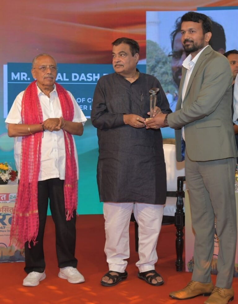 Direct Credit’s CEO Yogendra Kumar Honored with ‘Leader in Customized Lending Solutions’ Award at Viksit Bharat 2047 – Vision of New India Conclave