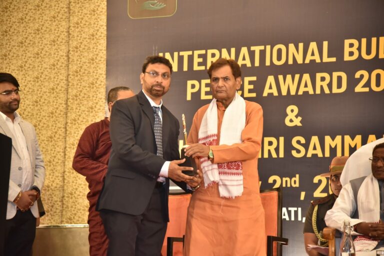 Mumbai Structural Engineer Dr. Er Munir Khan Honored with Prestigious International Buddha Peace Award