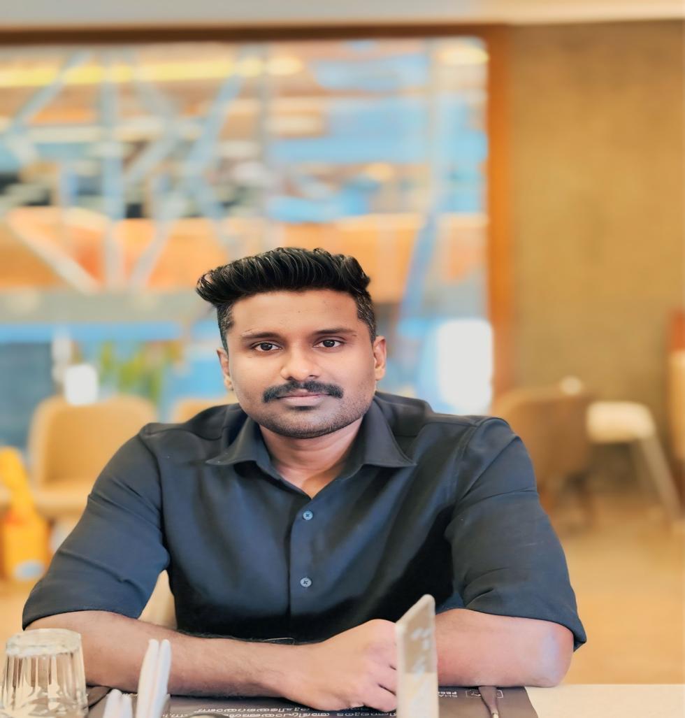 Inside the Strategy: How Musadhiq K Builds Profitable Personal Brands on LinkedIn