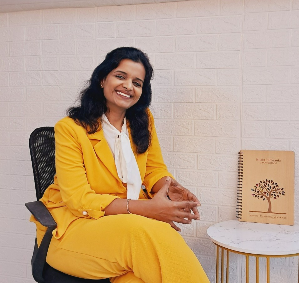 Nitika Didwania Inspires Change at TEDx Talk Powai with Innovative Insights on Graphology