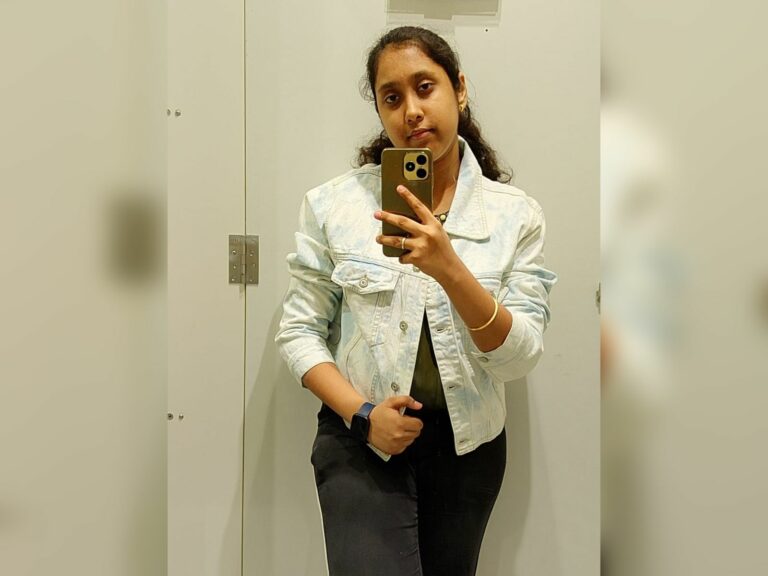 Shakiba Asif: The 15-Year-Old Shayeri Writer from Kolkata Who Is Inspiring a New Wave of Young Poets