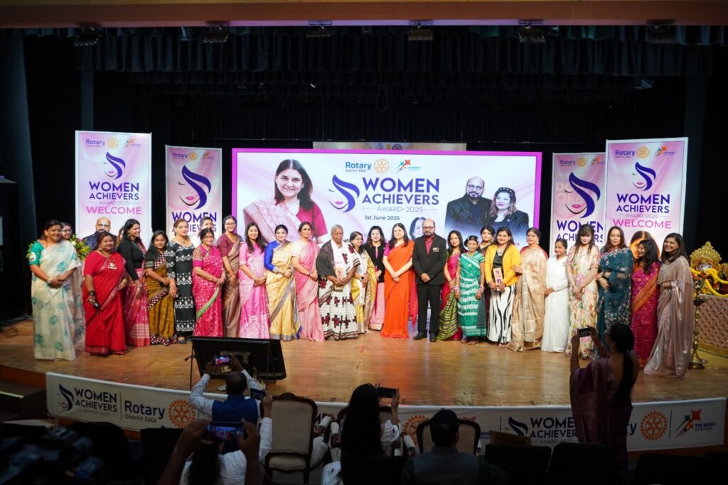 Honourable former MP Mrs Menaka Gandhi  graces Rotary International District 3262 Women Achievers Award function organised in Bhubaneswar, Odisha