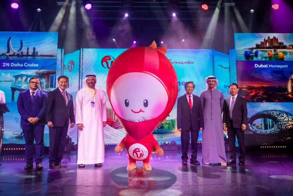 Resorts World Cruises Celebrates Maiden Sailing from Dubai