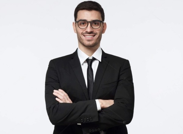 Arif Patel Launches a Global Scholarship Program to Empower Education