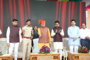 Indore Police Commissionerate Becomes First to Launch AI Chatbot ‘Safe Clicks’  in Madhya Pradesh