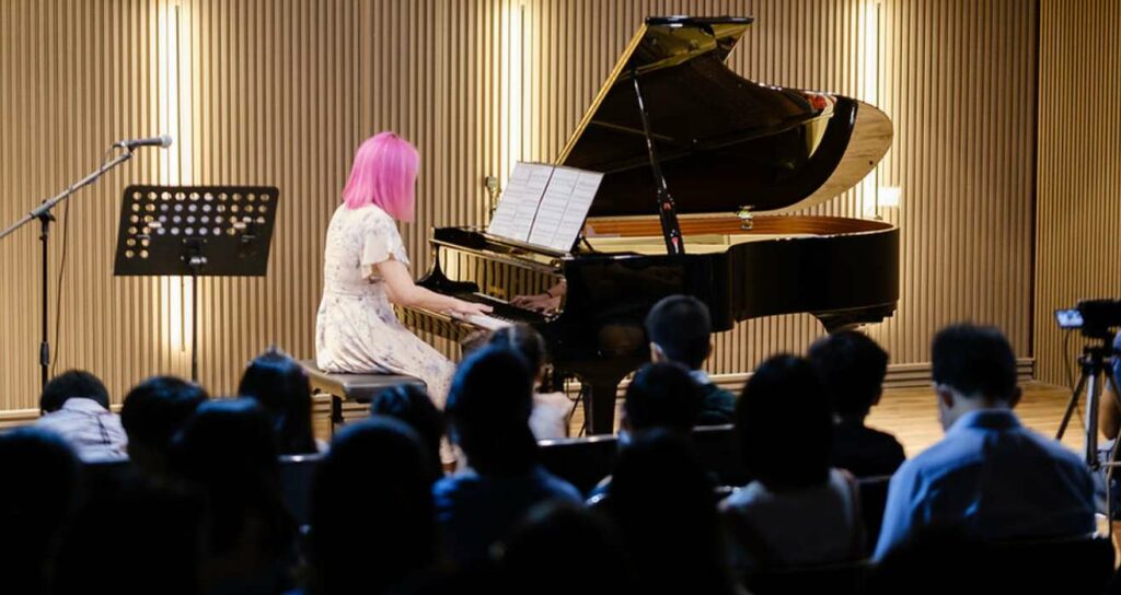 Piano Lessons Singapore: Unlocking the Joy of Music