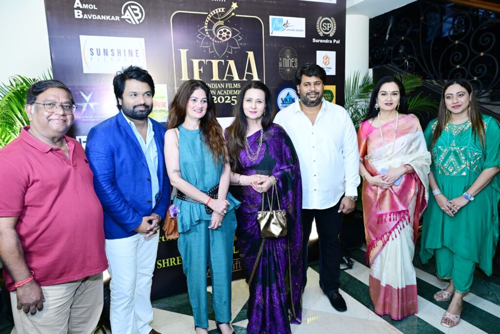 Padmini Kolhapure and Poonam Dhillon launched the Trophy of IFTAA Awards organized by Kushal Suresh Dhuri