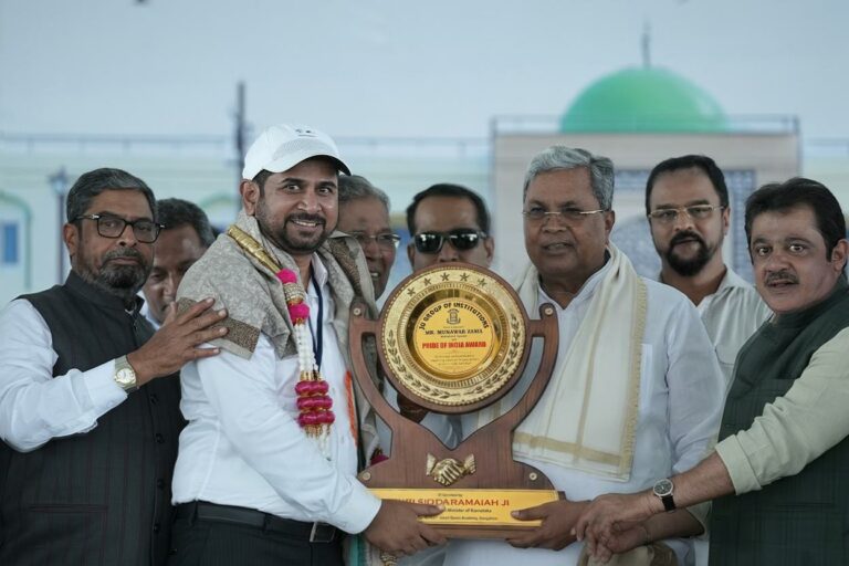 Motivational Speaker Munawar Zama Honoured with ‘Pride of India Award’ by Karnataka Chief Minister Shri Siddaramaiah