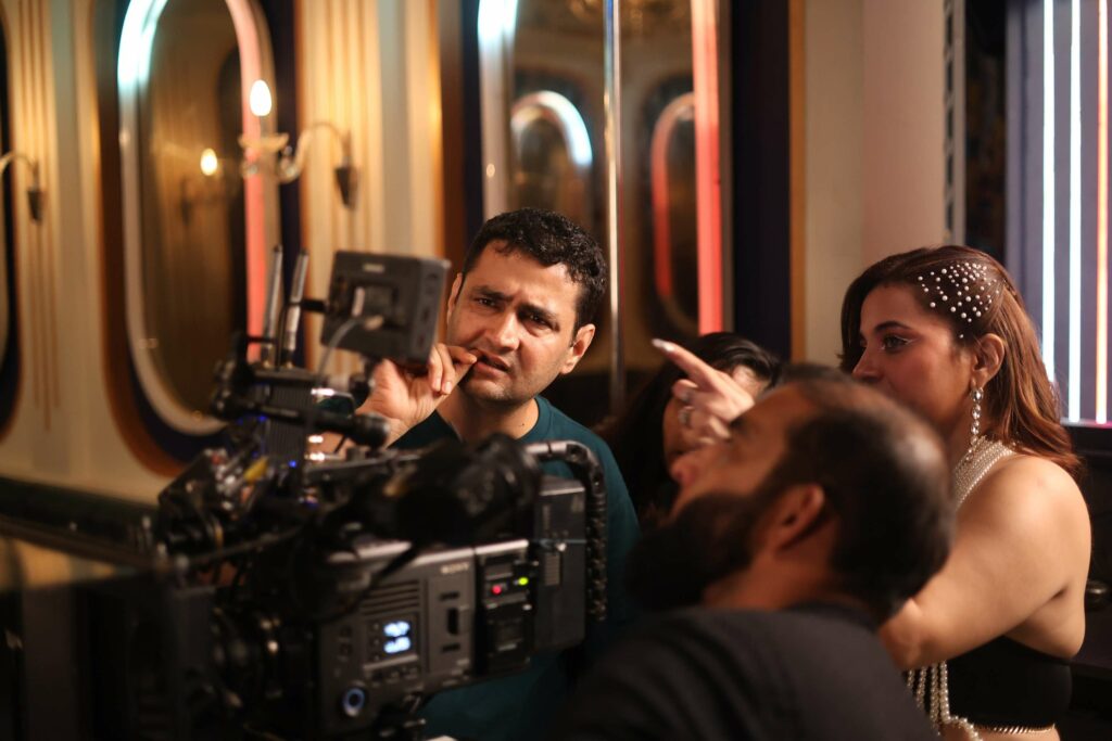 DS Creations Music Announces New Romantic Beat Track “Eyeliner” Featuring Vani Vashishthh