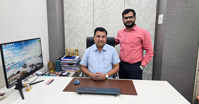 TechBiz9: How a Father–Son Duo Built a Rising Hindi Tech Platform from Scratch