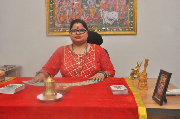 The 2026 Energy Cycle Explained: Maa Paramjyotika’s Astro-Tarot Forecast for the Year Ahead
