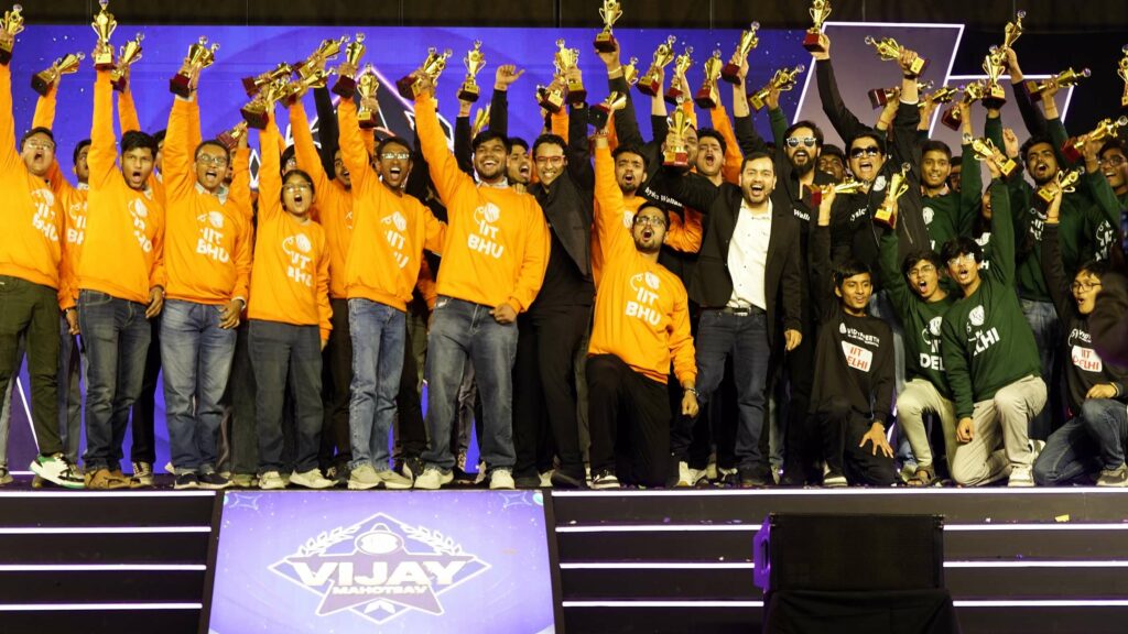 PhysicsWallah Hosts Vijay Mahotsav 2025 to Celebrate Student Success