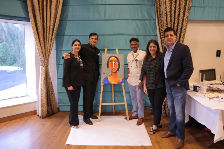 Unveiling the Art of the Face: ACSC x ReachOut Gallery’s “Face Is Form” Dazzles Mumbai’s Aesthetic Scene