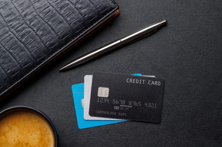 Top 10 Benefits of Using a Credit Card Over Debit Cards