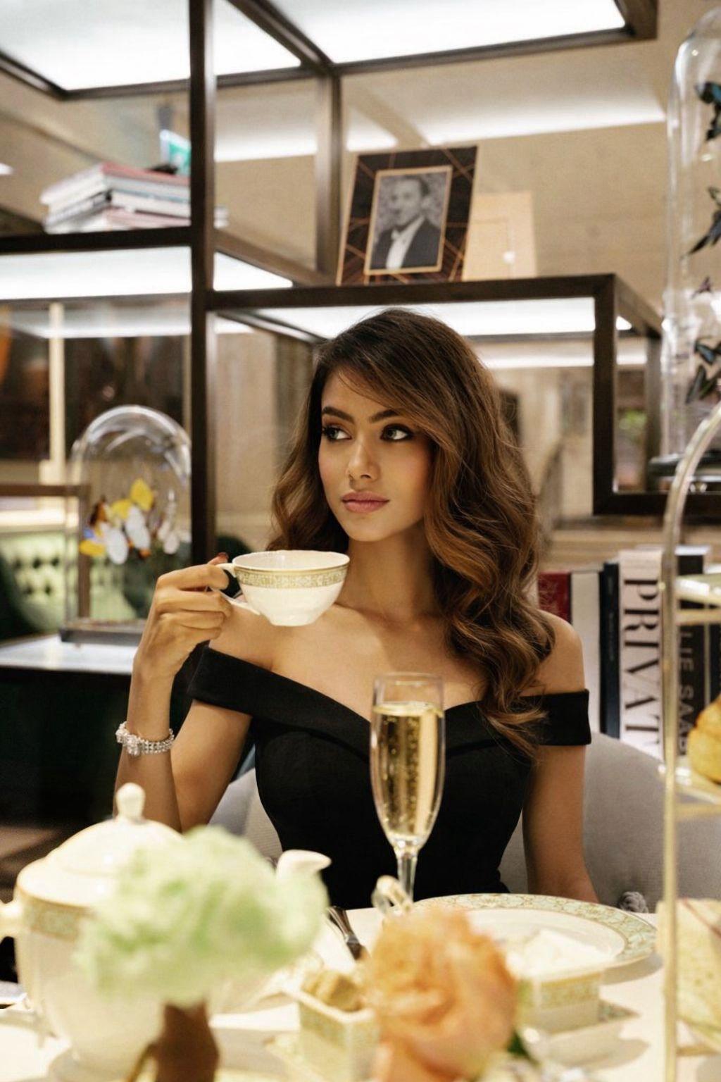 Is ISDEIVSA Rewriting Modern Luxury — One Scroll, One Silhouette at a Time?