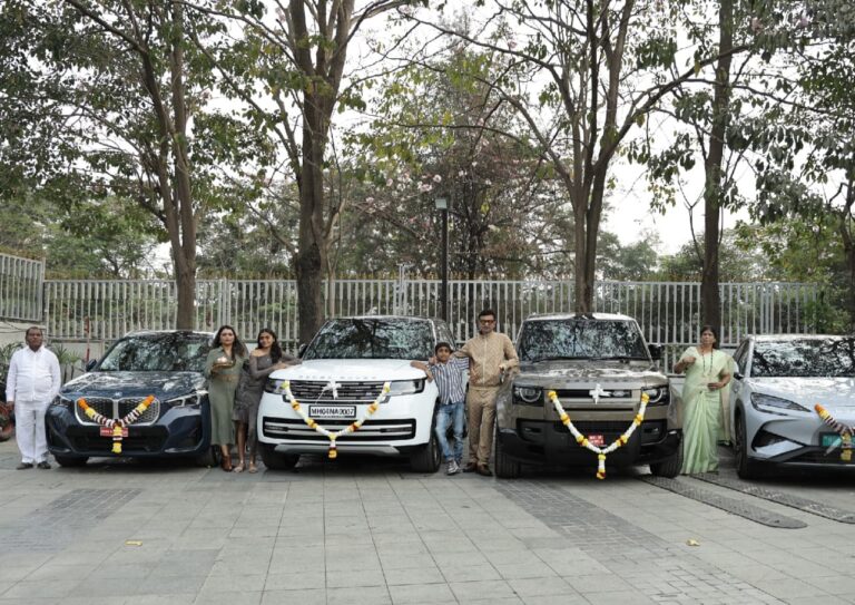 Director’s Lavish Car Haul Sparks OTT Gold Rush for ‘Gondhal’ – Marathi Blockbuster’s Big Splash!