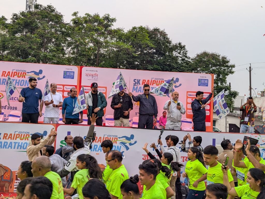 SK Raipur Marathon 2026: Over 10,000 Runners Hit the Streets with a 4:30 AM Flag-Off