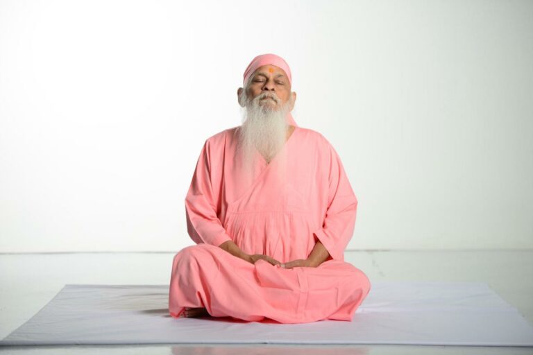 ‘Himalayan Samarpan Dhyanyog’ founder Pujya Shree Shivkrupanand Swamiji appointed to ‘World Meditation Expert Committee’