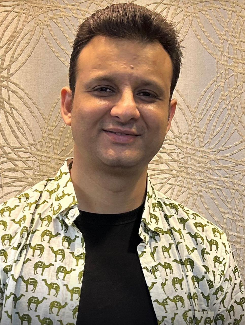 A story of trust and Growth :Dinesh Vijaykumar Gidwani’s Rise from Ahmedabad to Global market