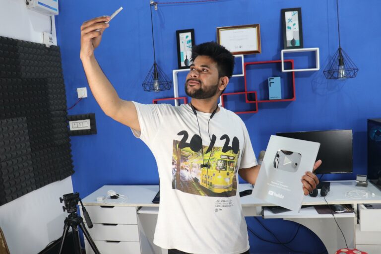 YouTube Creator Turned Digital Entrepreneur: Damu Khan’s Journey from Haldwani to Building a Trusted Digital Empire