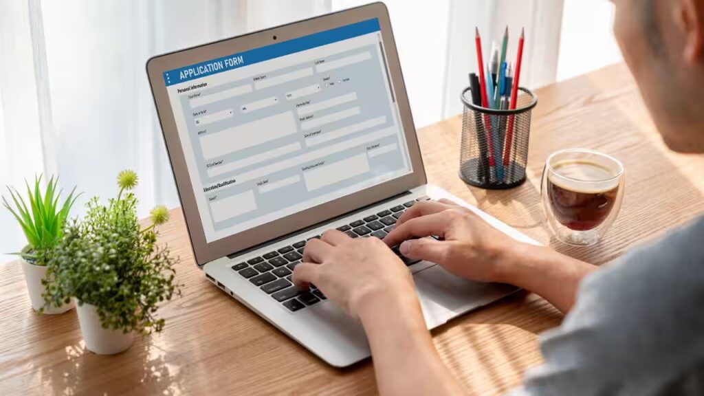 Upgrade Your Tech: Using the Hero Digital Lending and UPI App for the Latest Gadgets and Laptops