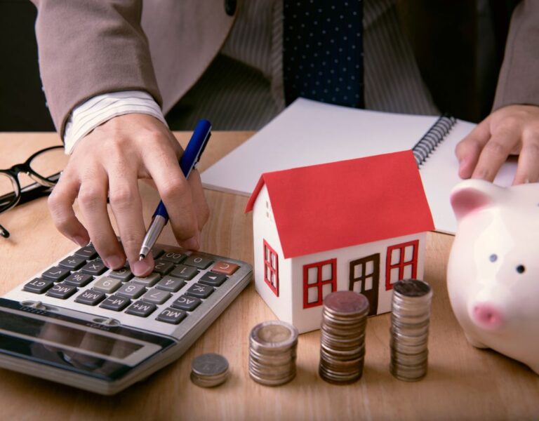 Using a home loan repayment calculator to plan faster loan closure and better financial management