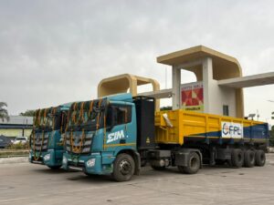 Paradeep Parivahan Limited Commence Deployment of ~45 EIM Ashwa 4×2, 55-Tonne Electric Heavy-Duty Tractor Trailers for UltraTech Cement Ltd.
