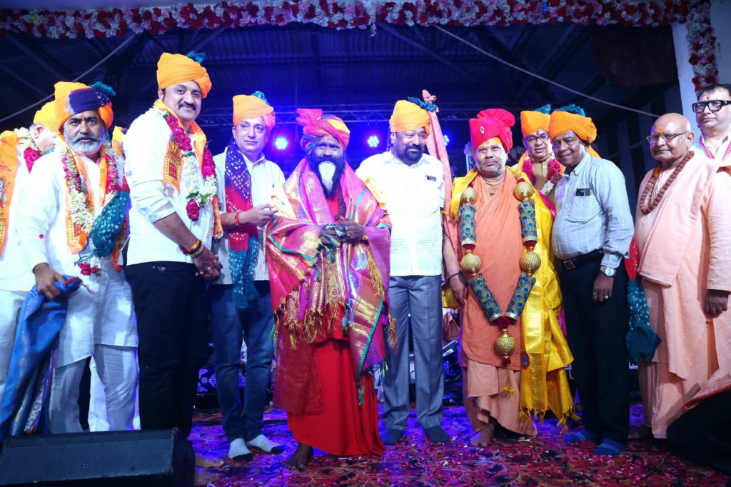Saints Resolve to Lead Nationwide Campaign for Cow Conservation, Girl Child Protection and Sanatan Values at Daati Maharaj’s 77th Birth Anniversary