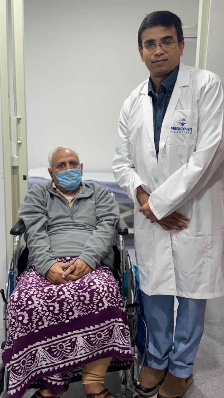 74-Year-Old Man Successfully Undergoes Robotic Surgery for Prostate Cancer at Medicover Hospital