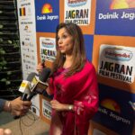 Superstar Ritesh Pandey and Aastha Singh’s pairing creates a sensation, ‘Saree Ke Palat Raja’ goes viral upon release