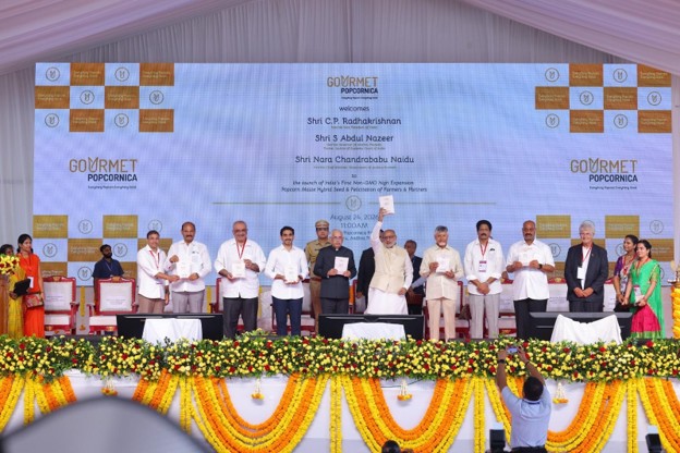 India Achieves a Landmark in Popcorn Maize Farming with the Launch of Its First Non-GMO Hybrid Seeds