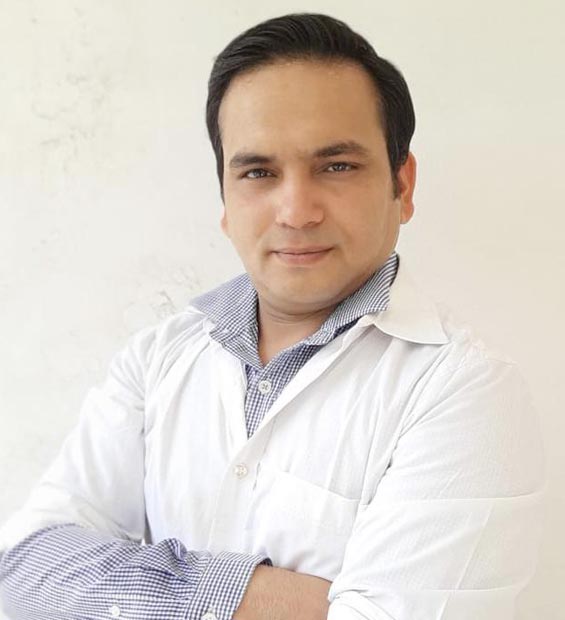 Why Are So Many Patients Choosing Dr. Vipin Singh for Knee Replacement Surgery?