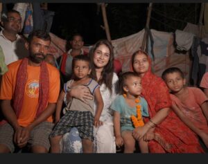 Bhojpuri Star Pakkhi Hegde Turns Lifesaver for Buxar Flood Victims Through the Pakkhi Foundation