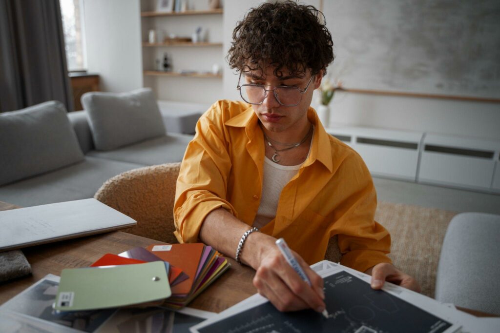 How to choose the right broker for your first investment journey?