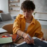 How to choose the right broker for your first investment journey?
